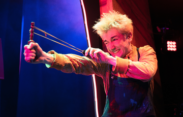 Kyle Gardiner as Oor Wullie with his slingshot